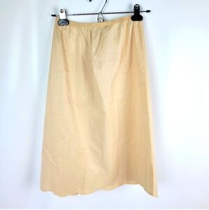 Vanity Fair Vintage Made in USA Slip Sz Small Like New